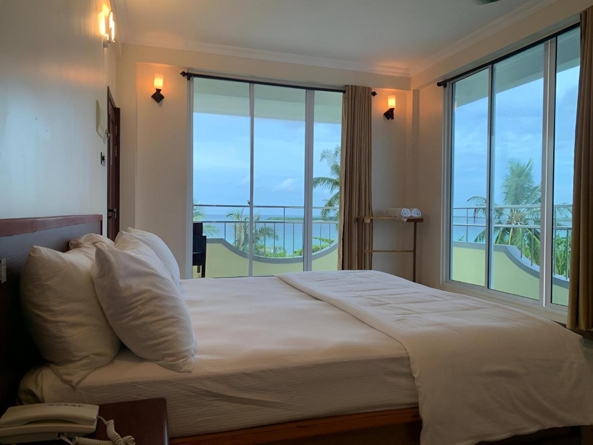 Noah Private Beach House Himmafushi Extérieur photo