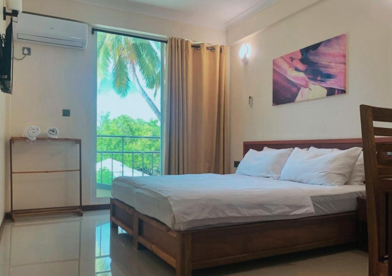 Noah Private Beach House Himmafushi Extérieur photo