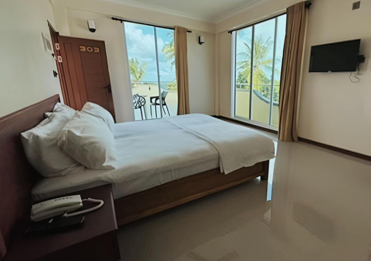 Noah Private Beach House Himmafushi Extérieur photo